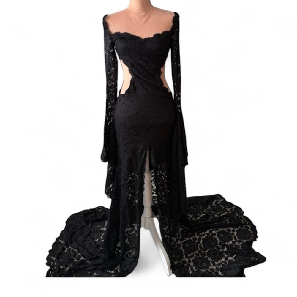 Rare! Dolls Kill Widow Desired Occasions Maxi cutout Lace Long Sleeve Dress XXS